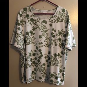Women’s Short Sleeved Blouse - 2X